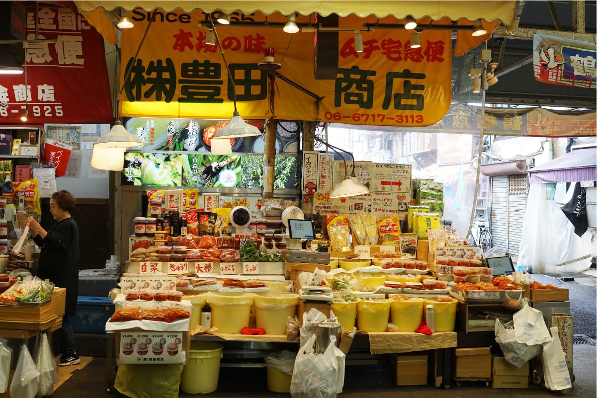 鶴橋みやげはキムチで決まり オモニが手づくりする本場の味